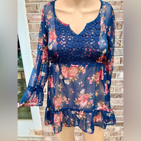 Navy Blue & Red Rose Floral Sheer Bell Sleeve Top - Picture 4 of 5